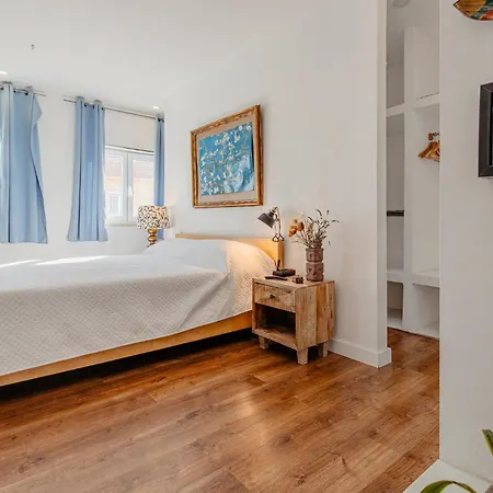 The Coolest Place Near The Airport! *